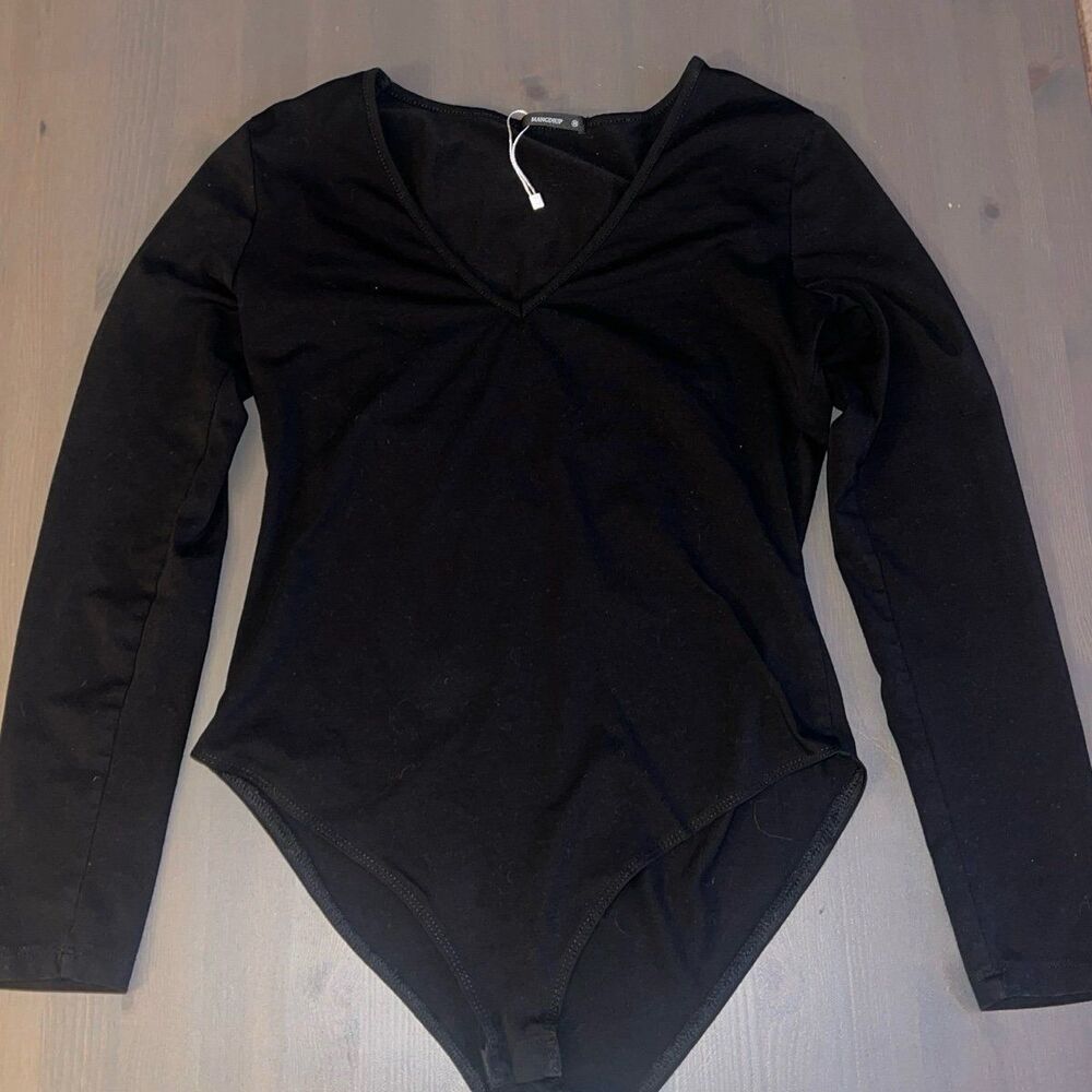 Women's Black V Neck Long Sleeve Top Basic Bodysuit Medium Party Cute MANGDIUP